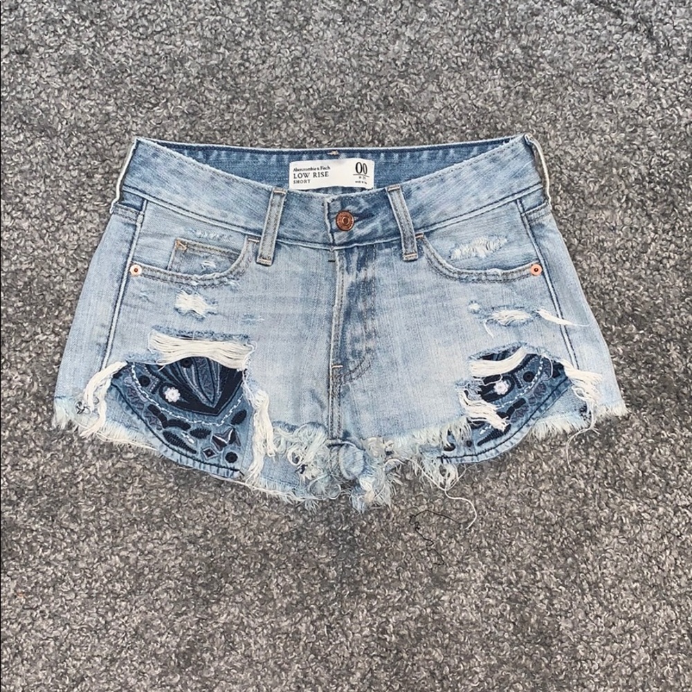 Abercrombie & Fitch Jean Shorts ( Size 00)